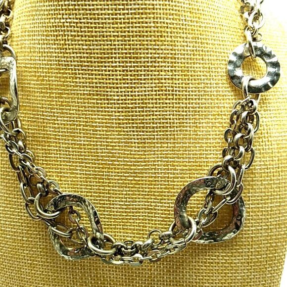 Triple Cable Link Silver-tone Necklace with Hammered Graduating Open Circles - Picture 8 of 8